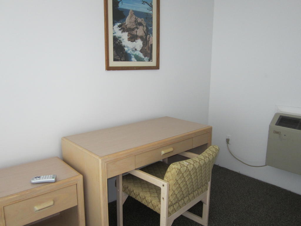 Oasis Hotel Cache Creek Rum bild